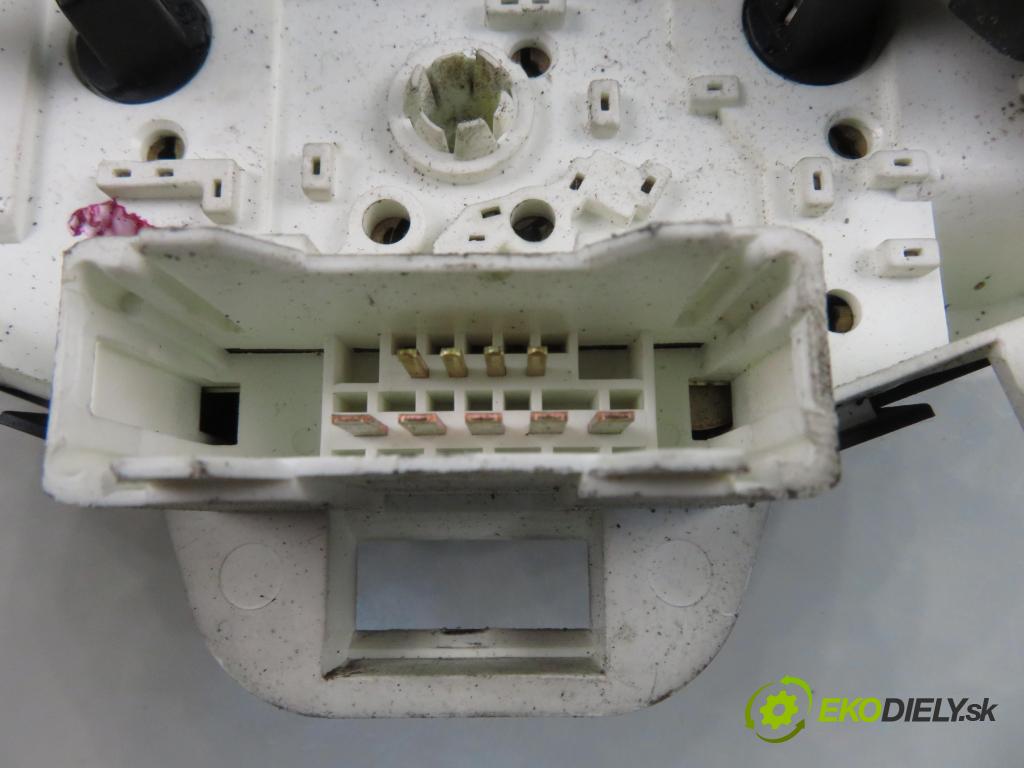 RENAULT TRAFIC II Autobus (JL) BUS 2005 74,00 1.9 dCI 100 (JL0C) - F9Q 760 1870,00 Panel kúrenia KLIMATIZACE: W964098P