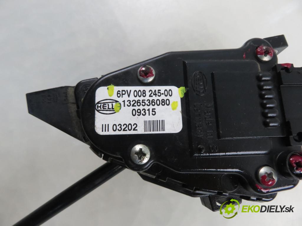 FIAT DUCATO Skrzynia (244_) BUS 2002 81,00 2.3 JTD - F1AE0481C 2286,00 Potenciometer plynu 1326536080 ; 6PV00245008 (Potenciometer plynového pedálu)