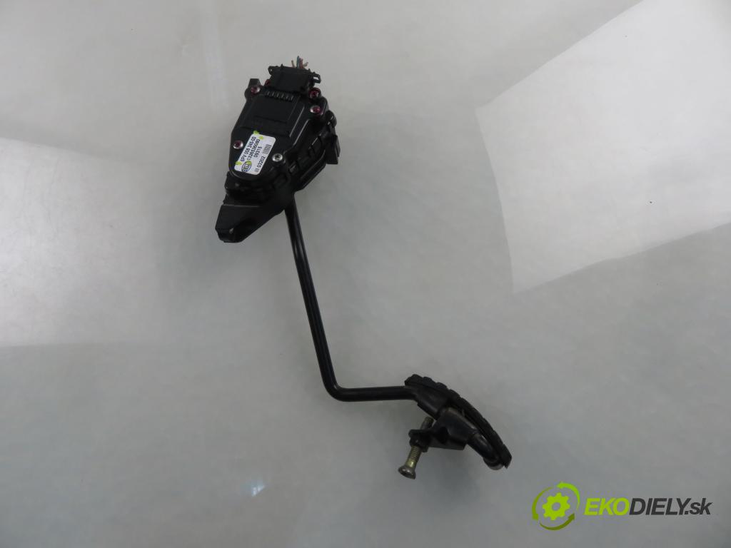 FIAT DUCATO Skrzynia (244_) BUS 2002 81,00 2.3 JTD - F1AE0481C 2286,00 Potenciometer plynu 1326536080 ; 6PV00245008 (Potenciometer plynového pedálu)