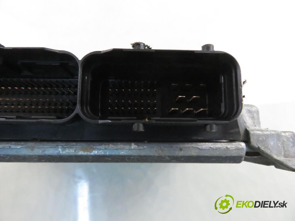 FIAT DUCATO Skrzynia (244_) BUS 2002 81,00 2.3 JTD - F1AE0481C 2286,00 Riadiaca jednotka Motor 1329236080 ; 0281010488