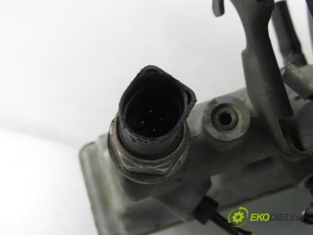 VW SHARAN (7M8, 7M9, 7M6) VAN 2003 96,00 1.9 TDI PD 130 - ASZ 1896,00 posilovač 7M3612100K ; 3M212B195DB (Servočerpadlo)