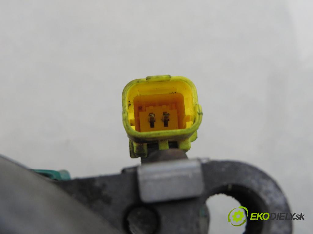 CITROEN C8 (EA_, EB_) MINIVAN 2005 79,00 2.0 HDi - RHM (DW10ATED4) 1997,00 KOMPRESOR: klimatizácie 9646416780 (Kompresor klimatizácie)