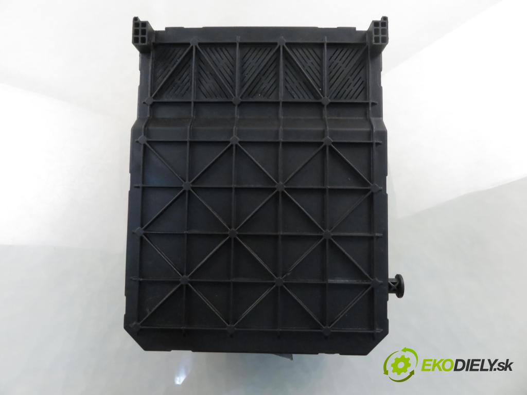 CITROEN C2 (JM_) HB 2002 52,00 1.4 HDi - 8HX (DV4TD) 1398,00 MODUL BSI 9652474380 ; S118085300