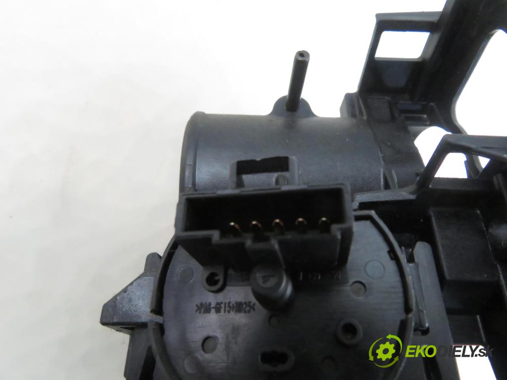 OPEL COMBO C KOMBIVAN 2003 62,00 1.6 8V 84 - Z 16 SE 1598,00 spinačka 24445098 ; 5WK4763 (Spínacia skrinka)