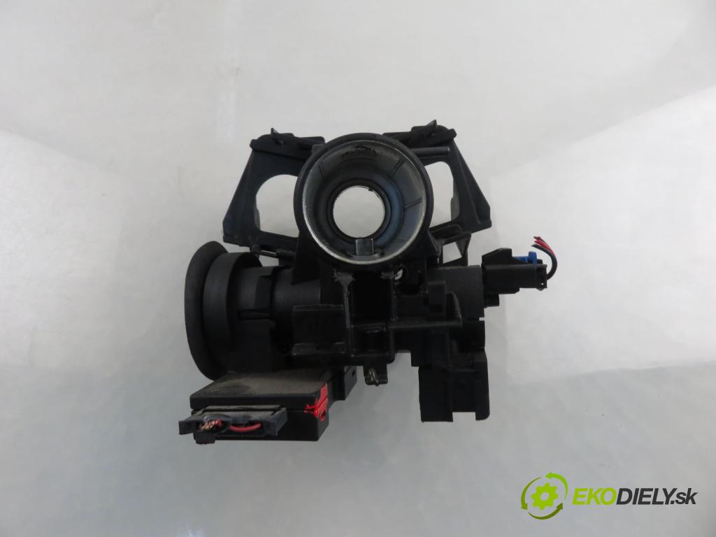 OPEL COMBO C KOMBIVAN 2003 62,00 1.6 8V 84 - Z 16 SE 1598,00 spinačka 24445098 ; 5WK4763 (Spínacia skrinka)