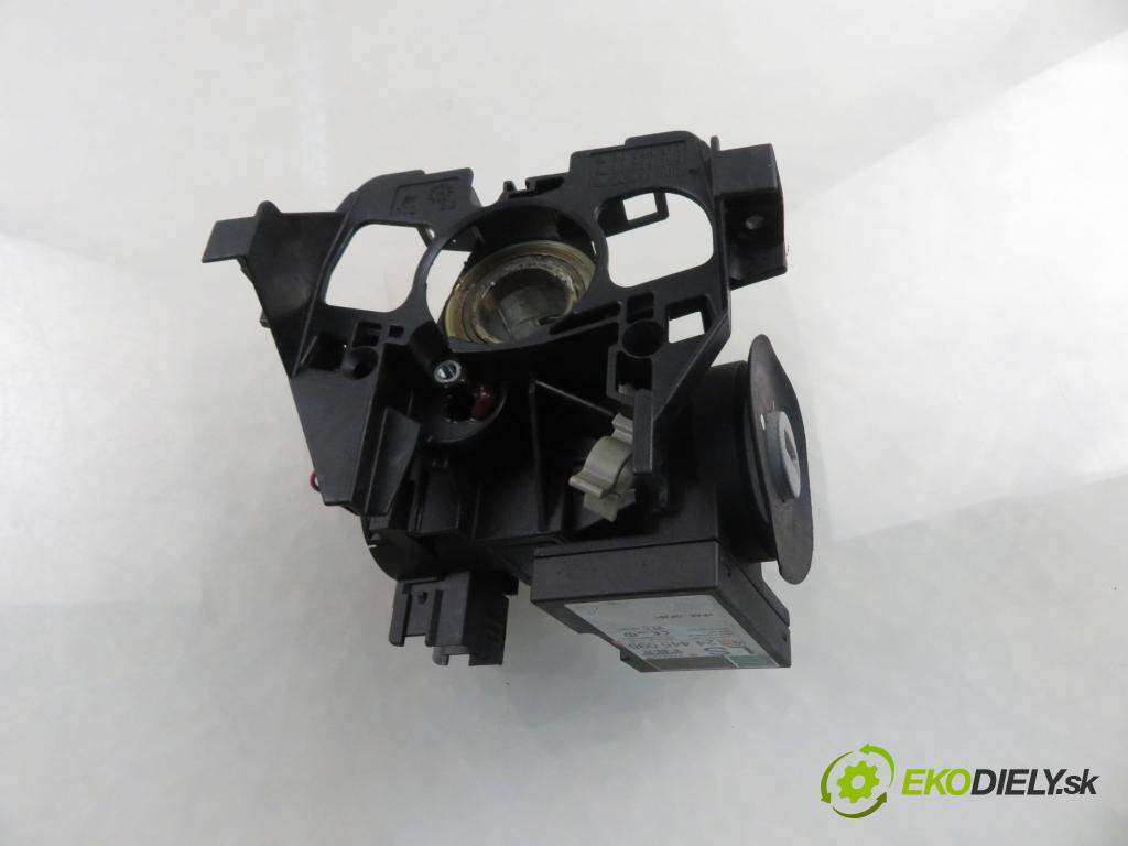 OPEL COMBO C KOMBIVAN 2003 62,00 1.6 8V 84 - Z 16 SE 1598,00 spinačka 24445098 ; 5WK4763 (Spínacia skrinka)