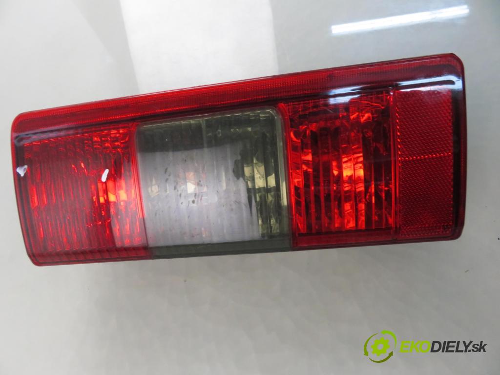 OPEL COMBO C KOMBIVAN 2003 62,00 1.6 8V 84 - Z 16 SE 1598,00 Svetlo pravé zadné