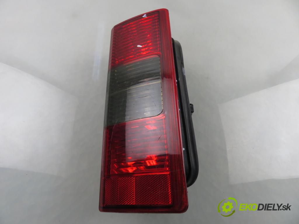 OPEL COMBO C KOMBIVAN 2003 62,00 1.6 8V 84 - Z 16 SE 1598,00 Svetlo pravé zadné