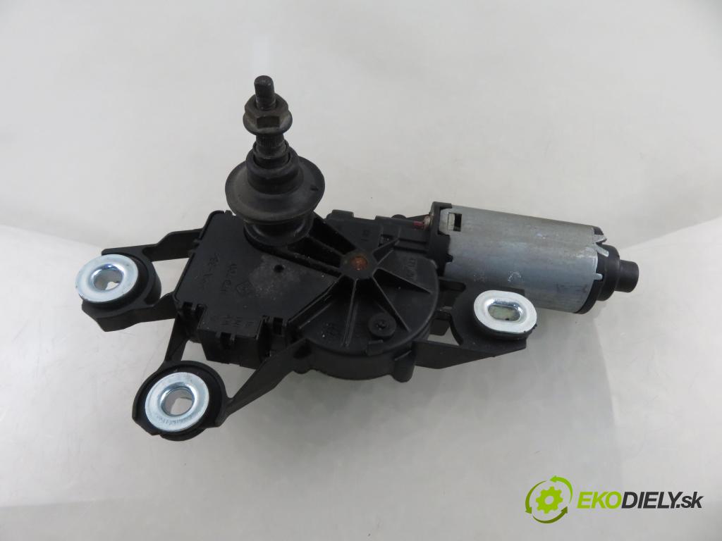 SEAT IBIZA IV (6J5, 6P1) HB 2010 66,00 1.6 TDI - CAYB 1598,00 Motorček stierače zadné 6J4955711 ; W000003125