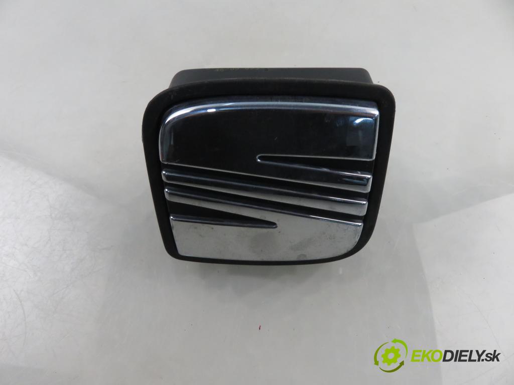 SEAT IBIZA IV (6J5, 6P1) HB 2010 66,00 1.6 TDI - CAYB 1598,00 Kľučka dverí kufor 6J4827565A