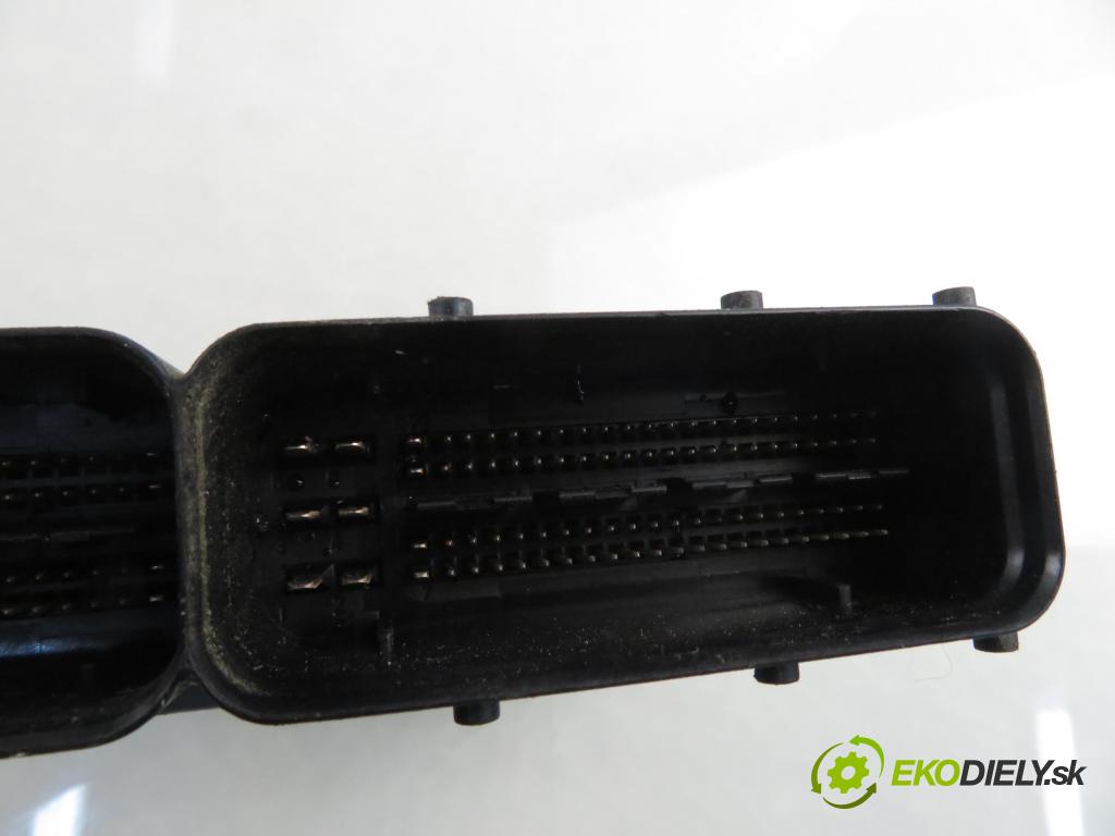 SEAT IBIZA IV (6J5, 6P1) HB 2010 66,00 1.6 TDI - CAYB 1598,00 Riadiaca jednotka Motor 03L906023S ; 5WP42844AA