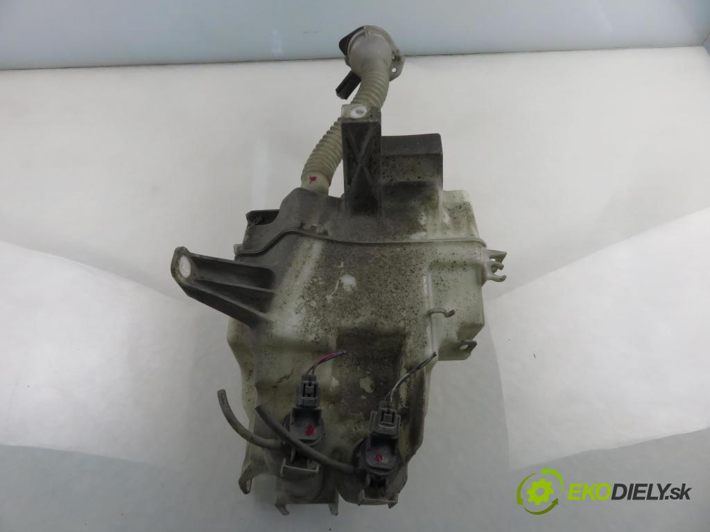 TOYOTA RAV 4 III (_A3_) SUV 2007 130,00 2.2 D 4WD 177 - 2AD-FHV 2231,00 Nádržka ostrekovačov 060851205 (Kľučka dverí ostatné)