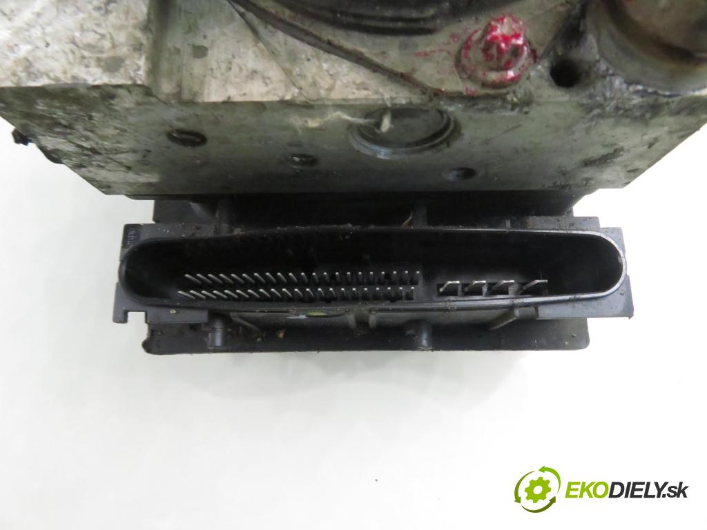 HYUNDAI i30 Kombi (FD) KOMBI 2010 85,00 1.6 CRDi 116 - D4FB 1582,00 Pumpa ABS 0265950695 ; 589202L500 ; 0265235333 (Pumpa ABS)