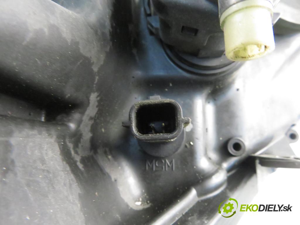 RENAULT SCENIC II (JM0/1_) MINIVAN 2005 88,00 1.9 dCi 120 - F9Q 812 1870,00 Svetlo PP
