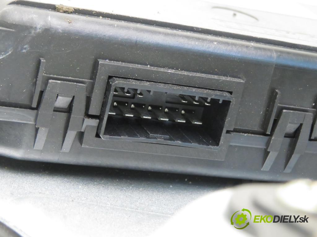 FIAT STILO (192_) HB 2002 59,00 1.2 16V 80 - 188 A5.000 1242,00 Mechanizmus okien 00468073720