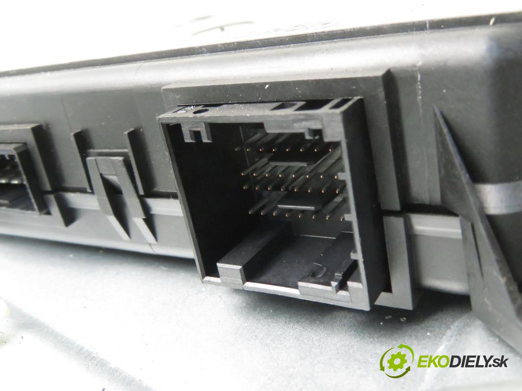 FIAT STILO (192_) HB 2002 59,00 1.2 16V 80 - 188 A5.000 1242,00 Mechanizmus okien 00468073720