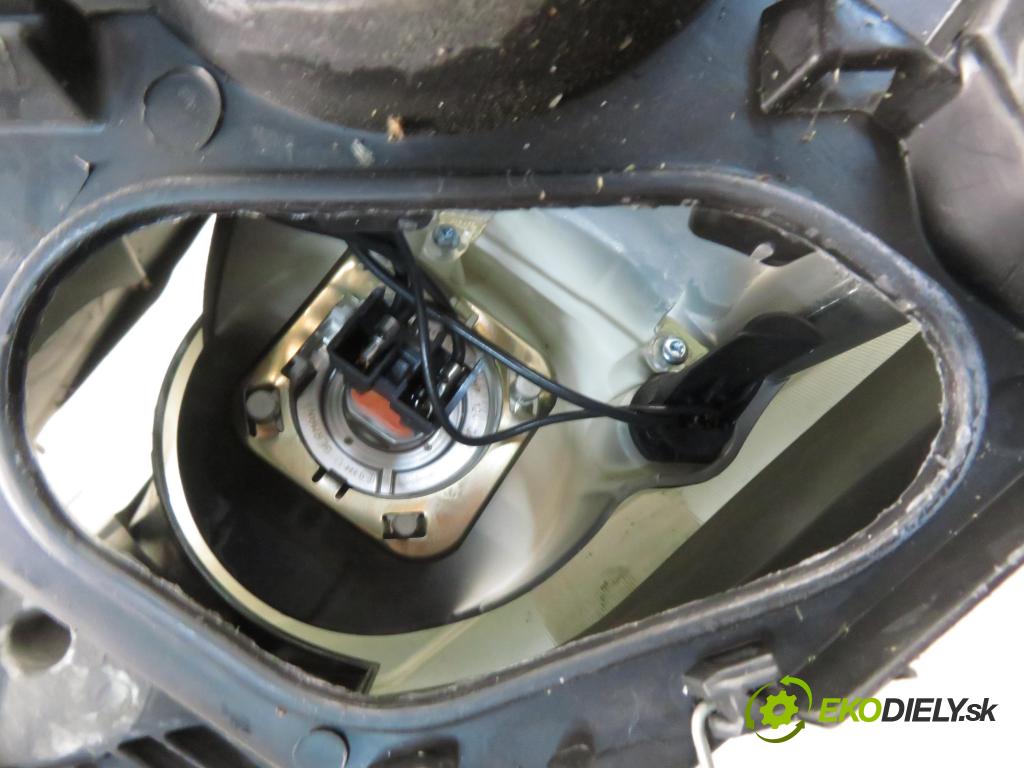 SEAT IBIZA IV (6J5, 6P1) HB 2010 66,00 1.6 TDI - CAYB 1598,00 Svetlo LP 89319109