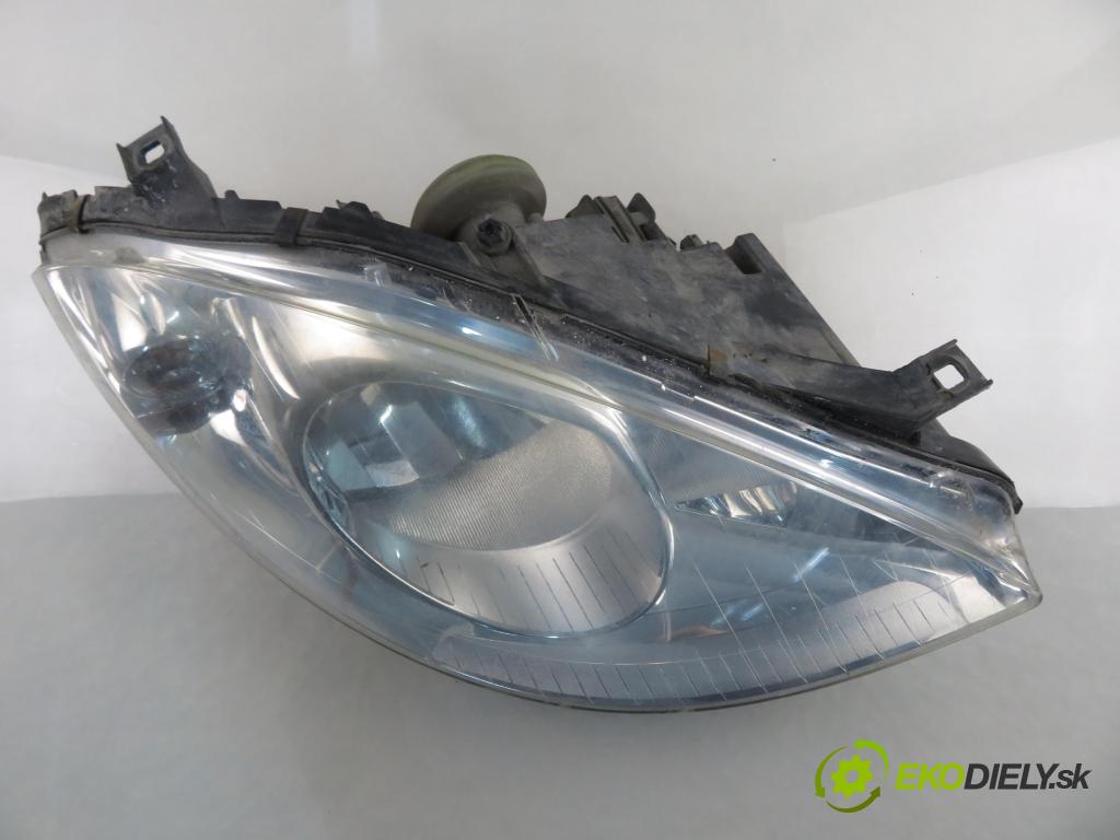 MERCEDES-BENZ KLASA A (W169) HB 2004 80,00 2.0 CDI 109 - OM 640.940 1991,00 Svetlo PP 0301197202 ; A1698200261