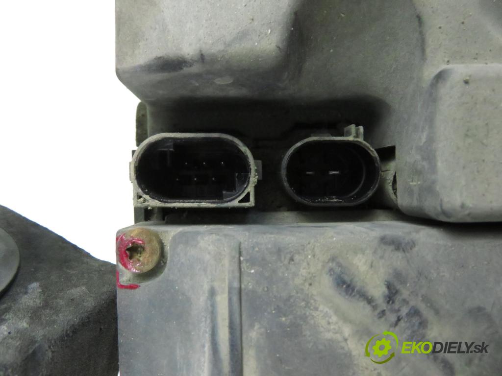 BMW 7 (E65, E66, E67) SEDAN 2003 190,00 740 d- M67 D39 (398D1) 3901,00 Webasto 6928749 (Webasto (nezávislé kúrenie))