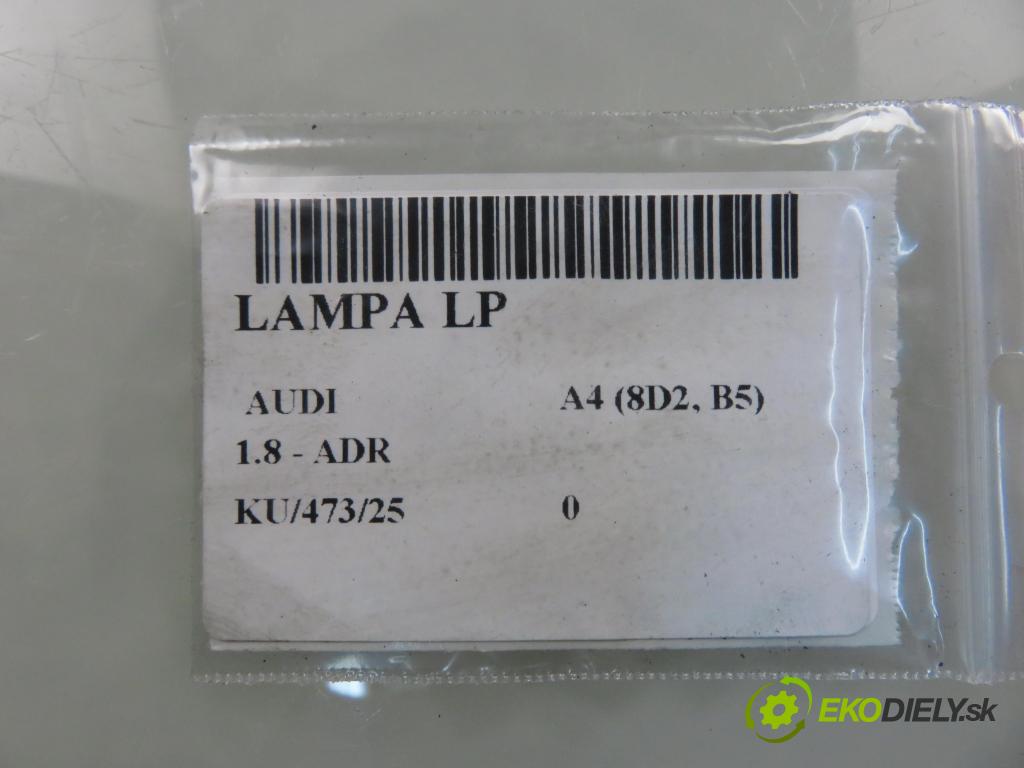 AUDI A4 (8D2, B5) SEDAN 1996 92,00 1.8 - ADR 1781,00 Svetlo PP 