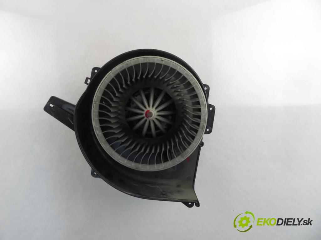 SEAT IBIZA IV (6J5, 6P1) HB 2010 66,00 1.6 TDI - CAYB 1598,00 Ventilátor vetráku 6Q1820015H