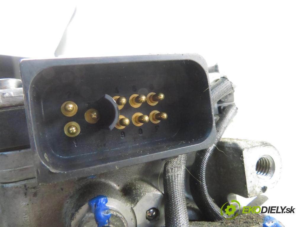 BMW 5 (E39) SEDAN 2001 100,00 520 d 136 - M47 D20 (204D1) 1951,00 pumpa vstřikovací 0470504020 ; 7786091 ; 0281010479 (Vstřikovací čerpadlo)