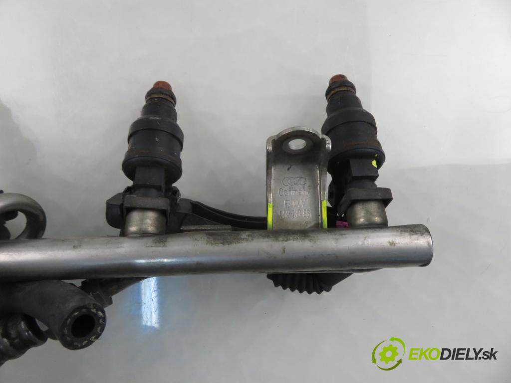 AUDI A4 (8D2, B5) SEDAN 1996 92,00 1.8 - ADR 1781,00 lišta vstřikovací 028166551A ; 0280150444 ; 058133681 (Vstřikovací lišta)