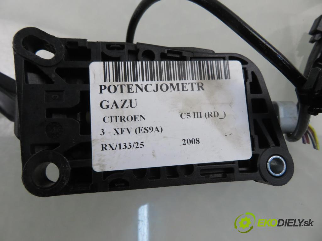 CITROEN C5 III (RD_) SEDAN 2008 155,00 3.0 V6 211 - XFV (ES9A) 2946,00 Potenciometer plynu 0280755095 ; 9661503980 (Potenciometer plynového pedálu)