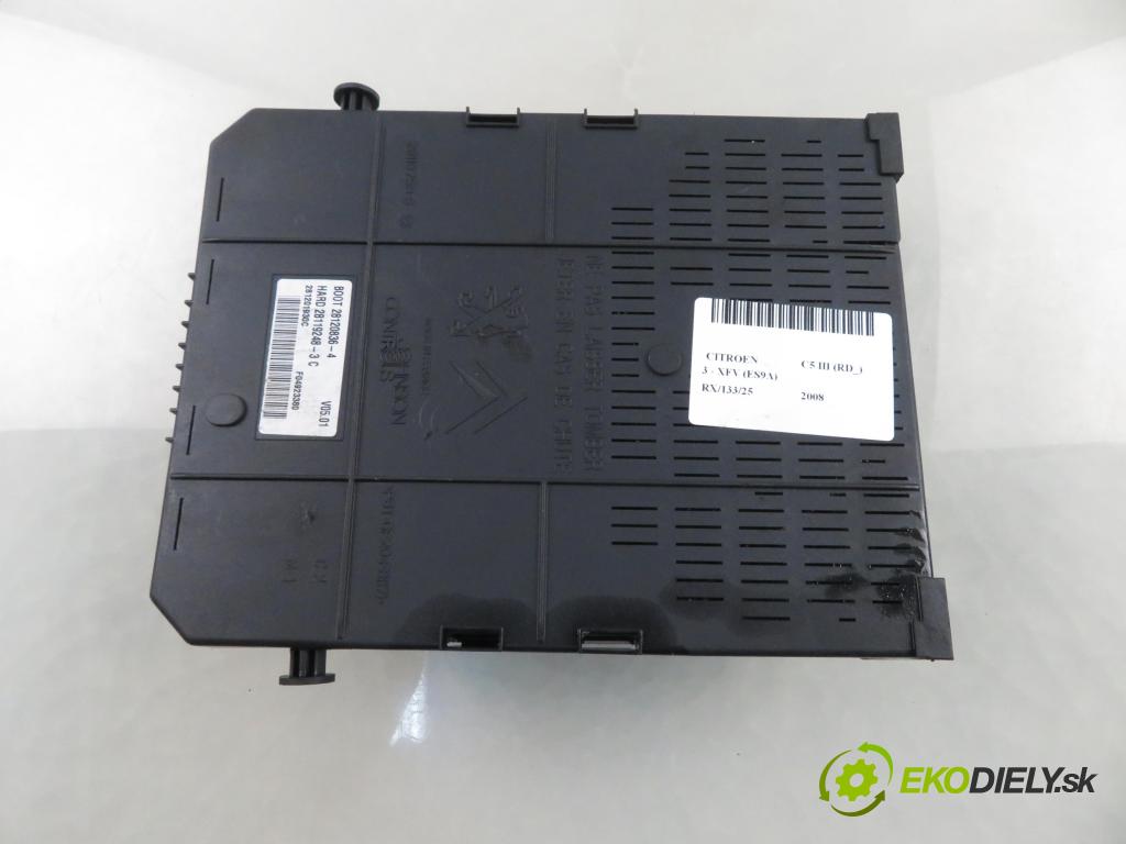 CITROEN C5 III (RD_) SEDAN 2008 155,00 3.0 V6 211 - XFV (ES9A) 2946,00 MODUL BSI 966405908001