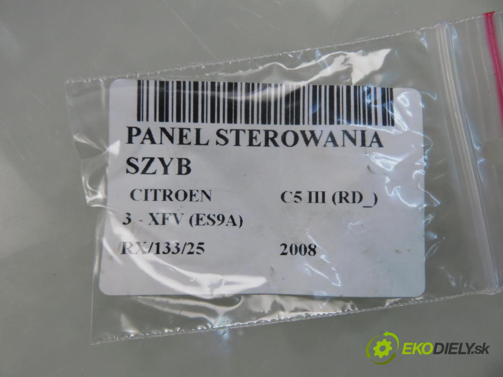 CITROEN C5 III (RD_) SEDAN 2008 155,00 3.0 V6 211 - XFV (ES9A) 2946,00 Panel ovládania okien 96599975XT