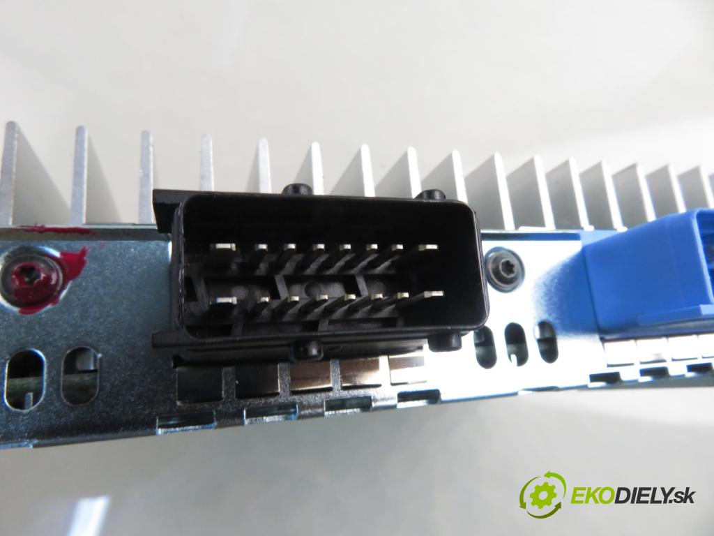 CITROEN C5 III (RD_) SEDAN 2008 155,00 3.0 V6 211 - XFV (ES9A) 2946,00 Zosilňovač 9664649780 (Zosilňovač)