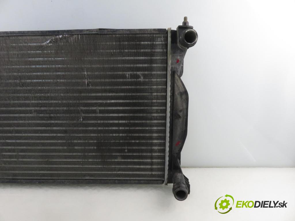 AUDI A4 (8E2, B6) SEDAN 2002 110,00 1.8 T - AVJ 1781,00 chladič vody