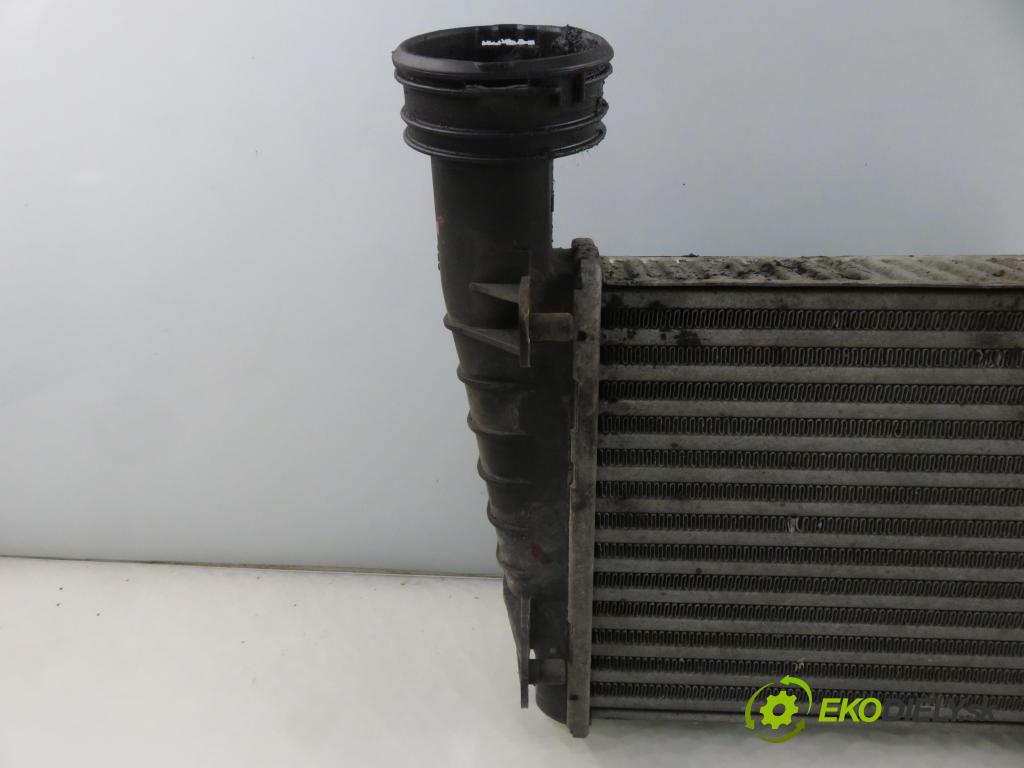 VW PASSAT B5.5 (3B3) SEDAN 2000 96,00 1.9 TDI PD 130 - AVF 1896,00 chladič intercooler 8D0145805C