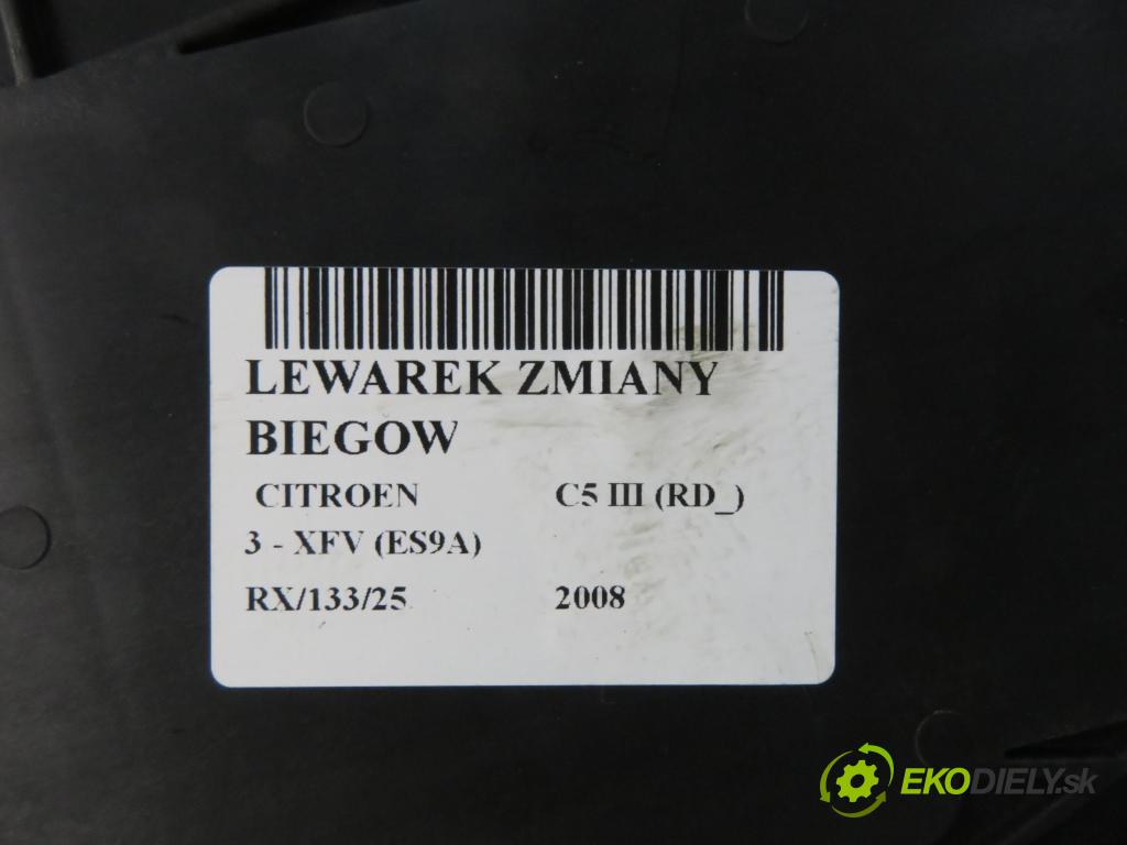 CITROEN C5 III (RD_) SEDAN 2008 155,00 3.0 V6 211 - XFV (ES9A) 2946,00 ZVEDÁK: 9681468980