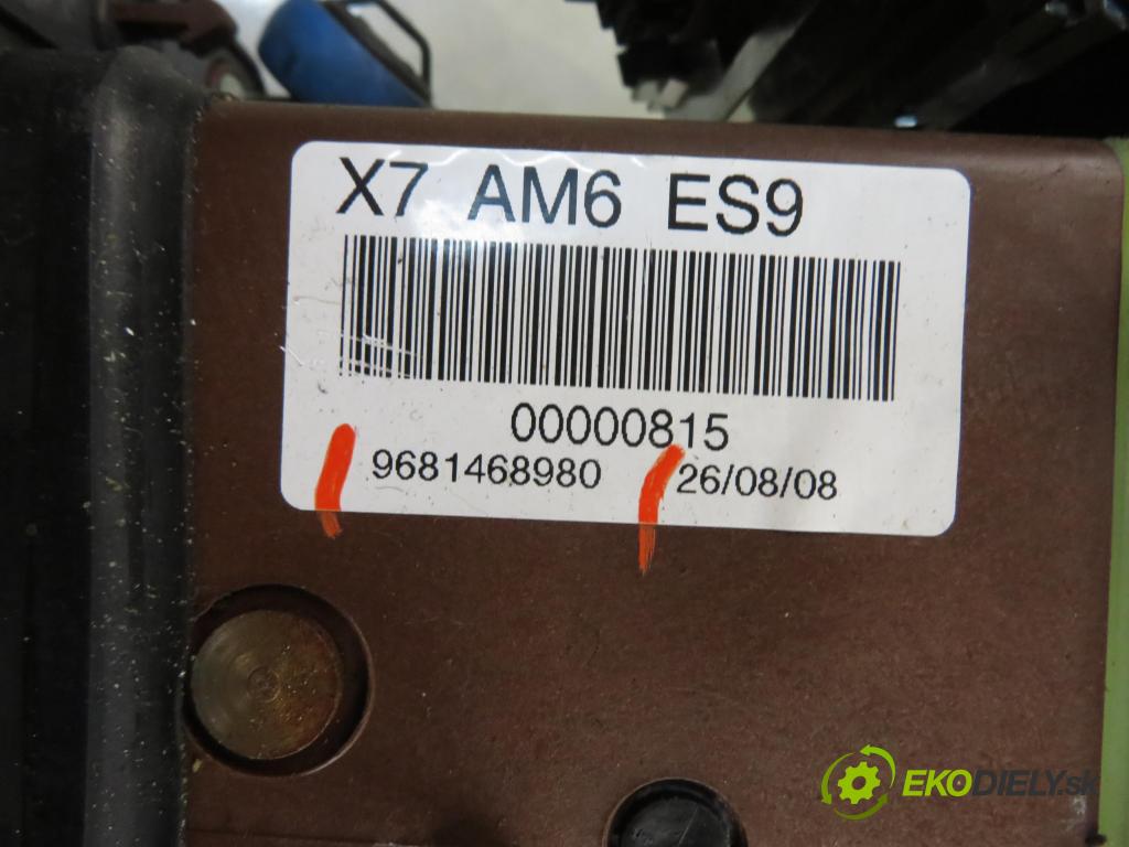 CITROEN C5 III (RD_) SEDAN 2008 155,00 3.0 V6 211 - XFV (ES9A) 2946,00 ZVEDÁK: 9681468980