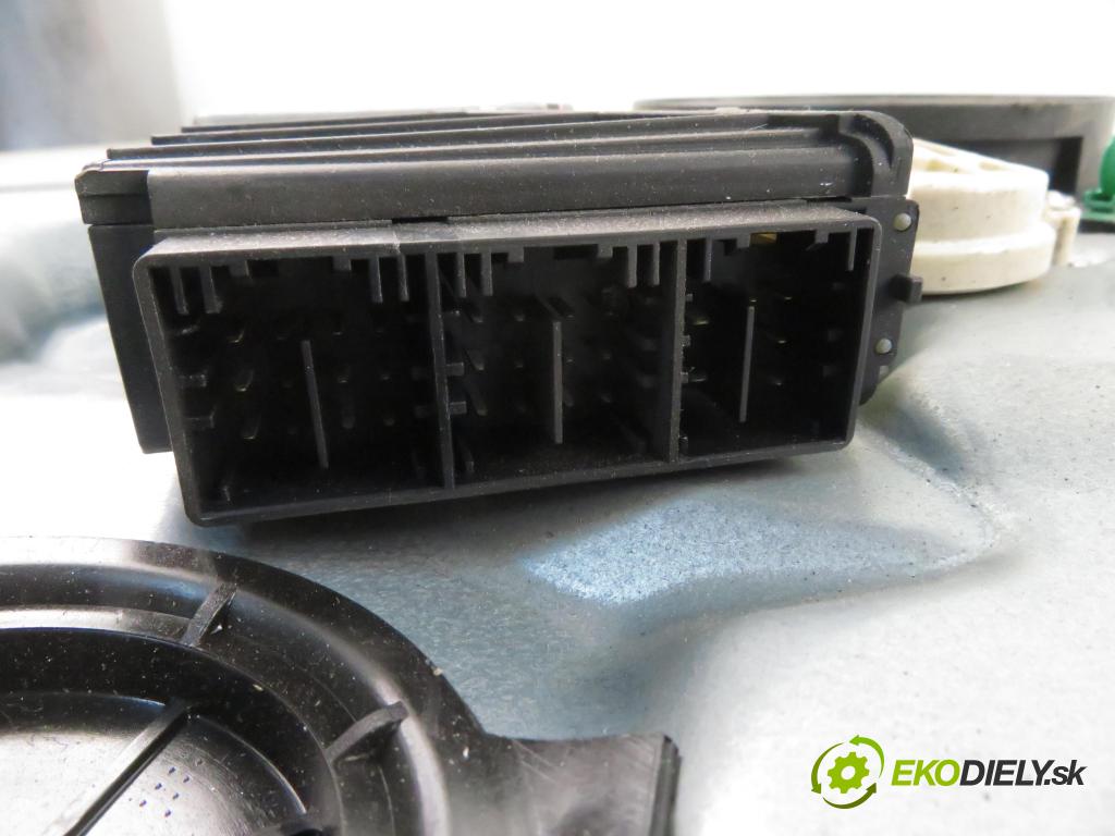 SEAT IBIZA III (6L1) HB 2003 47,00 1.2 12V - AZQ 1198,00 Mechanizmus okien 3D 6L3837751K ; 6Q2959802A