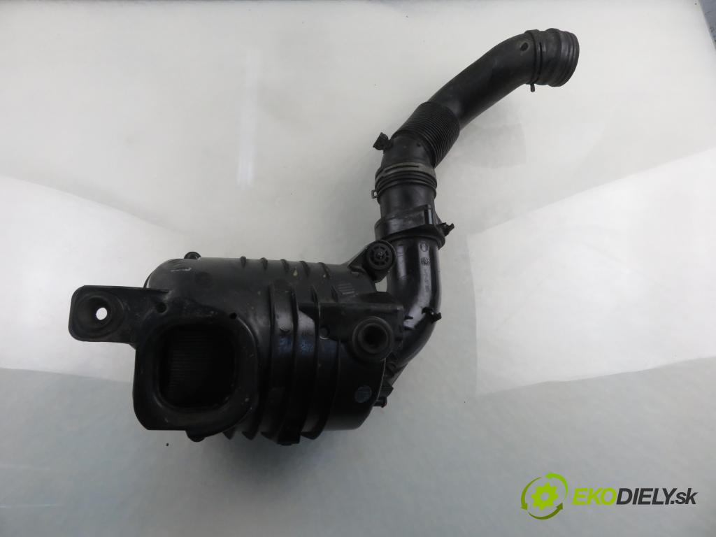 VW CADDY III Variant (2KB, 2KJ, 2CB, 2CJ) FURGON 2008 51,00 2.0 SDI - BST 1968,00 Obal filtra vzduchu 1F0129607 ; 1K0129610 (Obal vzduchového filtra)