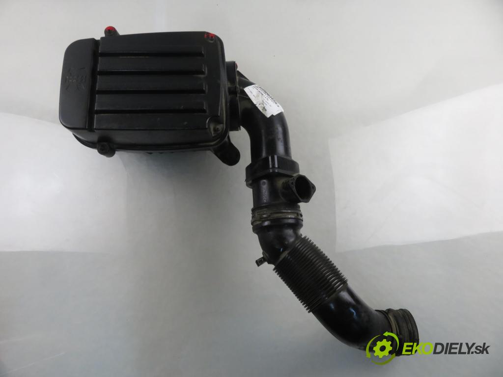 VW CADDY III Variant (2KB, 2KJ, 2CB, 2CJ) FURGON 2008 51,00 2.0 SDI - BST 1968,00 Obal filtra vzduchu 1F0129607 ; 1K0129610 (Obal vzduchového filtra)