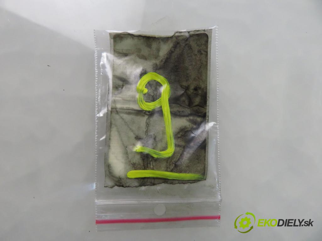 VW PASSAT B6 (3C2) SEDAN 2006 88,00 2.0 TDI - BWV 1968,00 Vstrekovač 03G130073S (Vstrekovač paliva)