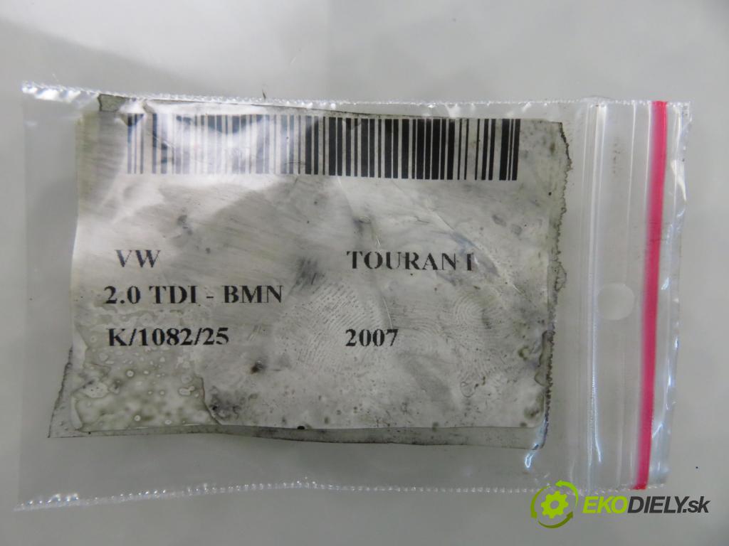 VW TOURAN (1T1, 1T2) MINIVAN 2007 125,00 2.0 TDI - BMN 1968,00 Vstrekovač 03G130073T (Vstrekovač paliva)