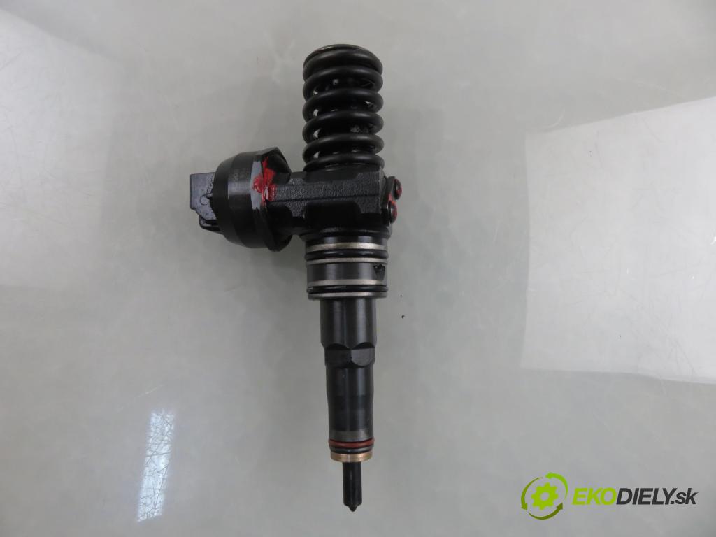 SEAT IBIZA III (6L1) HB 2006 74,00 1.9 TDI - AXR 1896,00 Vstrekovač 038130073AG ; 0414720215 (Vstrekovač paliva)