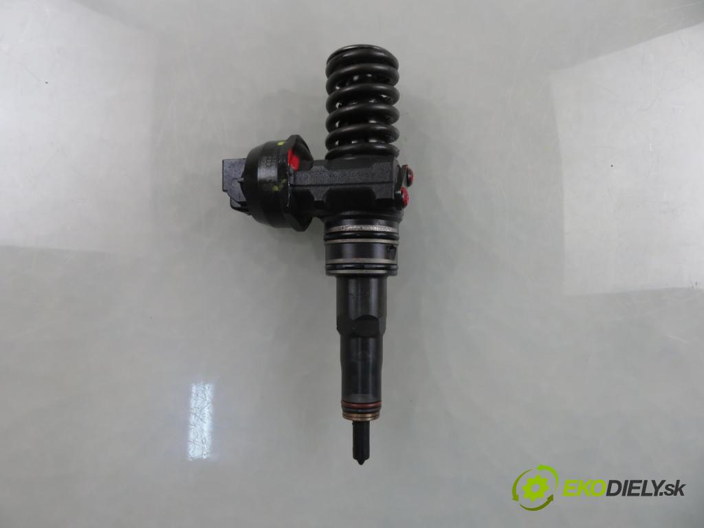 VW TOURAN (1T1, 1T2) MINIVAN 2004 74,00 1.9 TDI PD 100 - AVQ 1896,00 vstříkovač 038130073AG ; 0414720215 (Vstřikovač paliva)