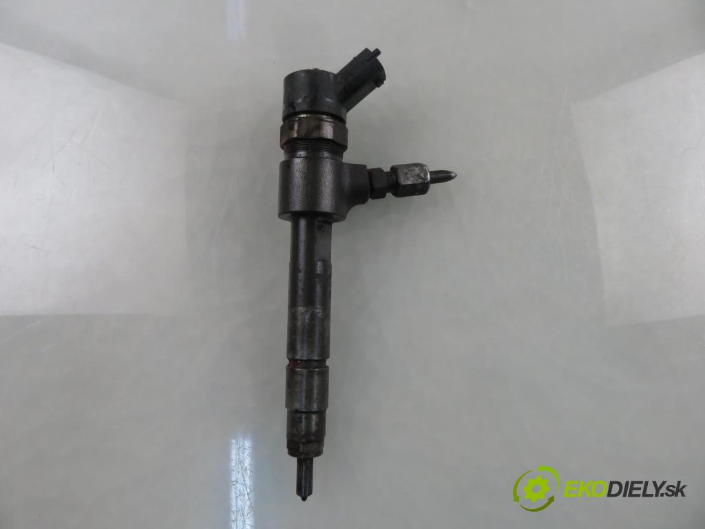 FIAT DOBLO Cargo (223_) FURGON 2008 77,00 1.9 JTD 105 - 223 B1.000 1910,00 vstřikovač 0445110187 (Vstřikovač paliva)