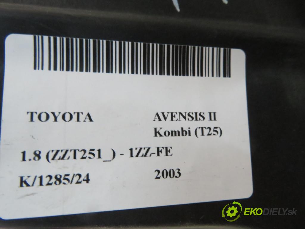 TOYOTA AVENSIS Kombi (_T25_) KOMBI 2003 95,00 1.8 (ZZT251_) - 1ZZ-FE 1794,00 Svetlo LP 35106