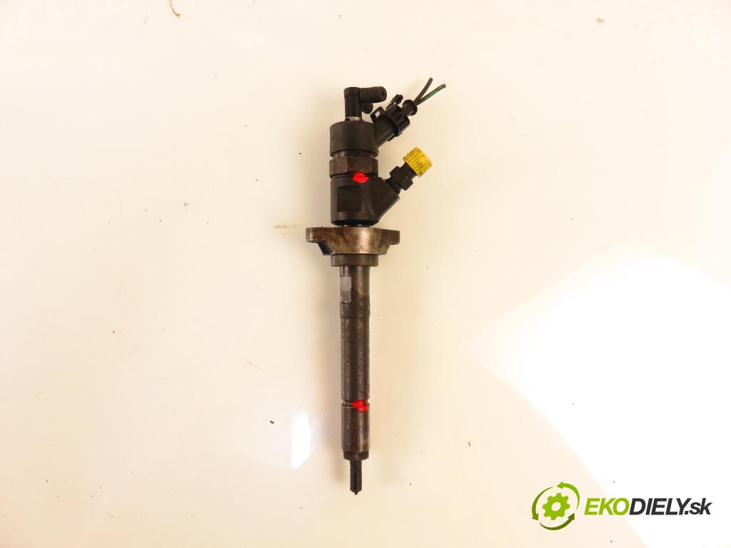 FORD FOCUS II (DA_, HCP) KOMBI 2006 80,00 1.6 TDCi - G8DB 1560,00 vstrekovač 0445110259 (Vstrekovač paliva)