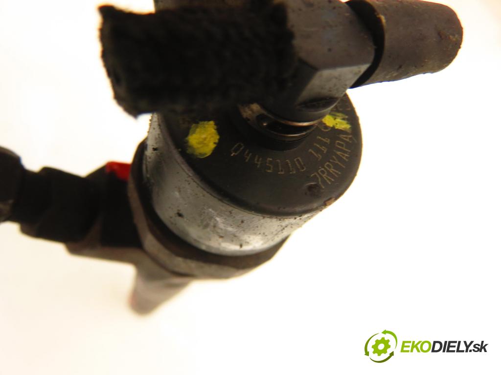 FIAT STILO Multi Wagon (192_) KOMBI 2004 103,00 1.9 JTD 16V 140 - 192 A5.000 1910,00 vstřikovač 0445110111 (Vstřikovač paliva)