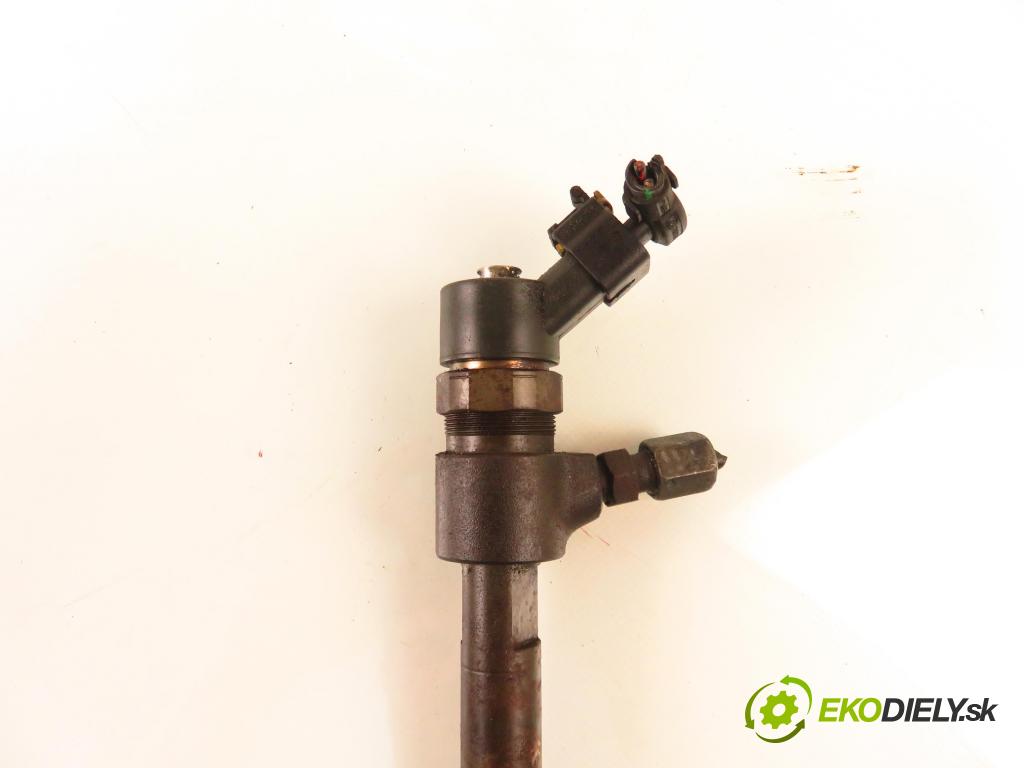 OPEL ZAFIRA B (A05) MINIVAN 2006 88,00 1.9 CDTI 8V 120 - Z 19 DT 1910,00 vstrekovač 0445110276 (Vstrekovač paliva)