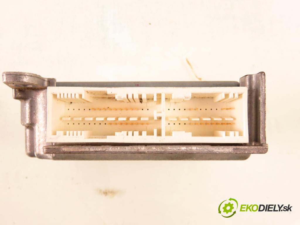 FIAT GRANDE PUNTO (199_) HB 2008 57,00 1.4 - 350 A1.000 1368,00 MODUL air BAG 51838066 ; 5WK44147