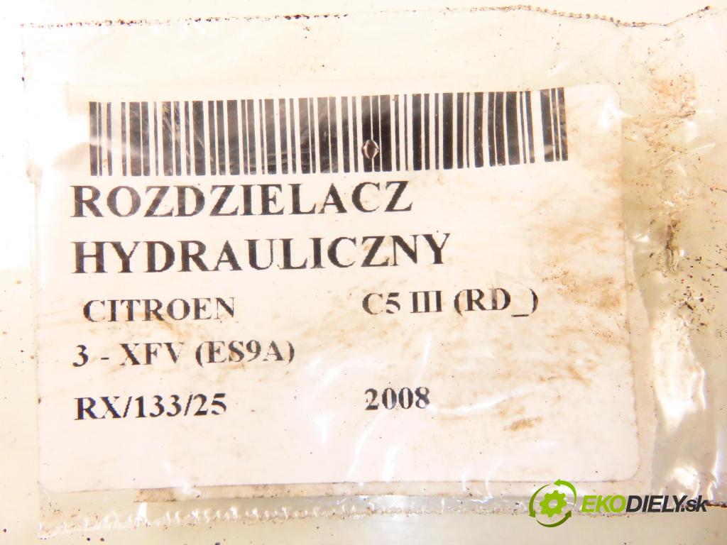CITROEN C5 III (RD_) SEDAN 2008 155,00 3.0 V6 211 - XFV (ES9A) 2946,00 Rozdeľovač hydraulický  (Rozdeľovač)