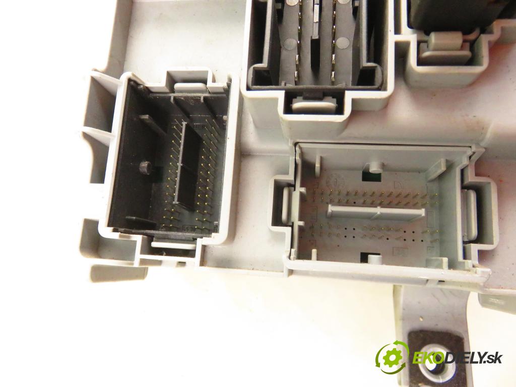 FIAT GRANDE PUNTO (199_) HB 2008 57,00 1.4 - 350 A1.000 1368,00 MODUL BSI 00518263170